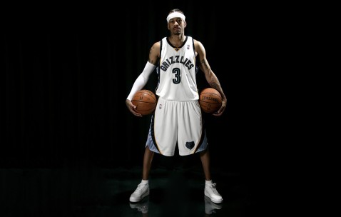 足球赔率-肖若腾赛后谦逊发言登热搜，马德里竞技险胜本菲卡引发热议